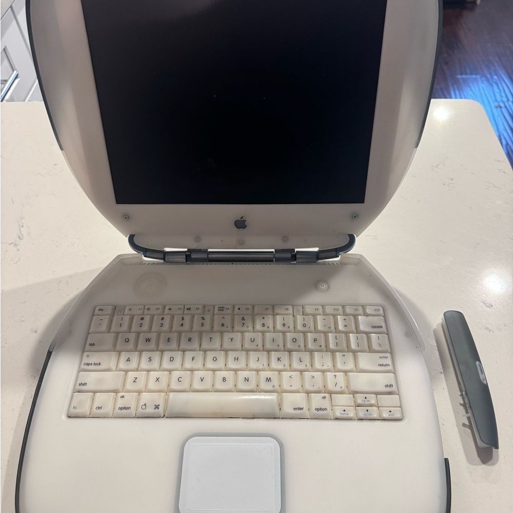 Apple iBook G3 Clamshell (Graphite) - FOR PARTS OR REPAIR - Vintage Collectible